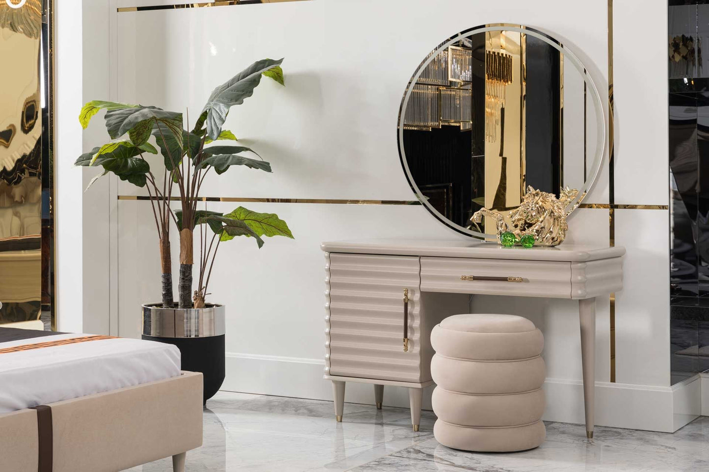 Eyfel Dresser - Ferro Furniture