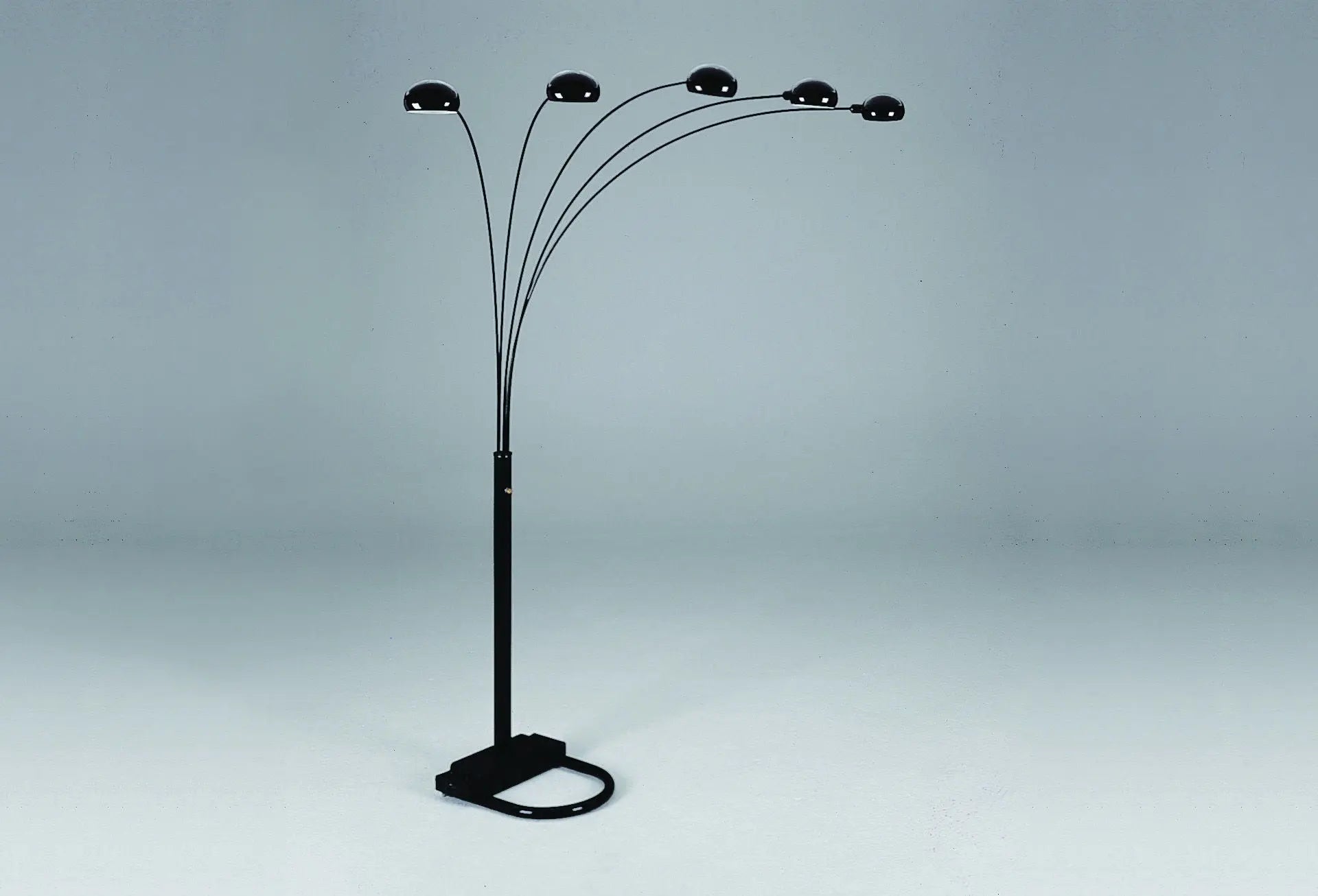 Modern & Contemporary - Floor Lamp - Ferro Furniture