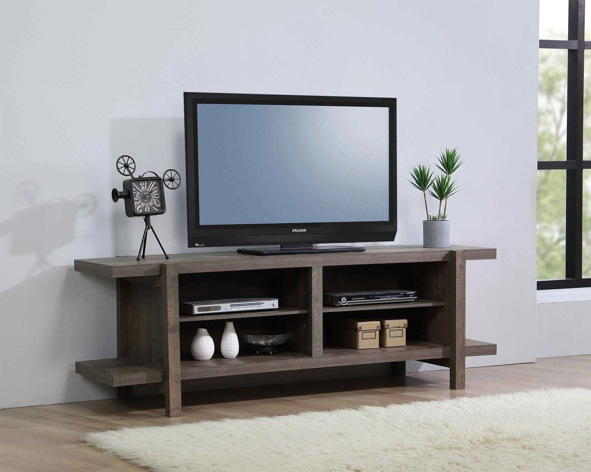 Tacoma - TV Stand - Ferro Furniture